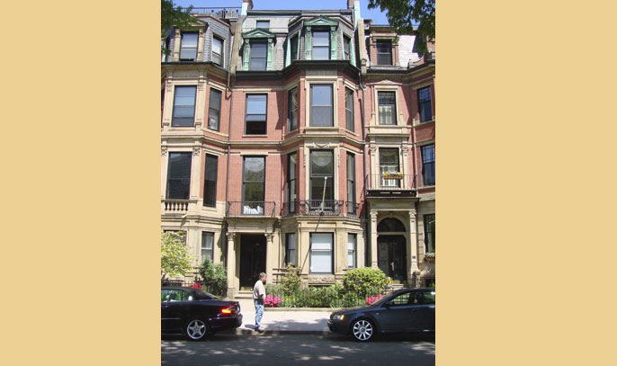 Commonwealth Avenue — photo 1